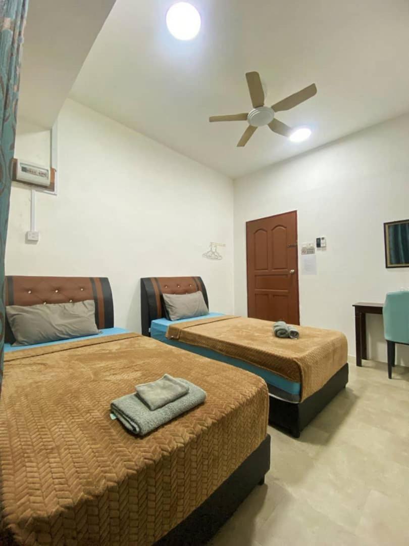 Suria Paradise Lodge Ranau Esterno foto